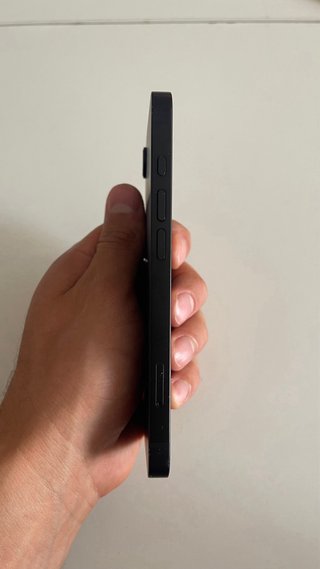 Apple iPhone 17e color mate - 4 mesi di utilizzo