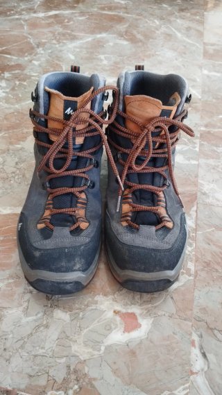 Botas Trekking Quechua Impermeables T. 44 (28cm)