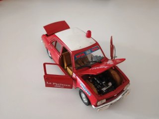 Polistil Peugeot 504 GL Le Parisien Libéré 1:26