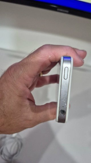 iPhone 4S Bianco con cavo USB