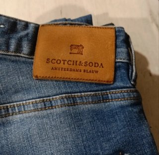 Pantalón Vaquero Scotch & Soda. (Talla S)