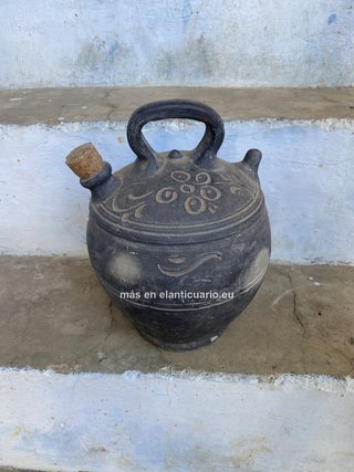 Botijo càntir antiguo de Verdú cerámica negra