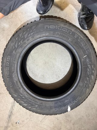 Neumático Nokian Snowproof 2 195/65R15 91T