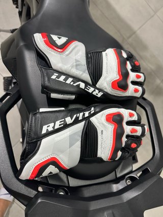 Guantes Revit Quantum 3