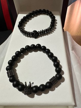 Pulseras Negras con Calavera y Corona