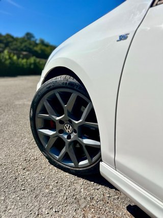 Volkswagen Golf GTI 35 Aniversario