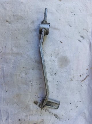 Palanca freno trasero moto