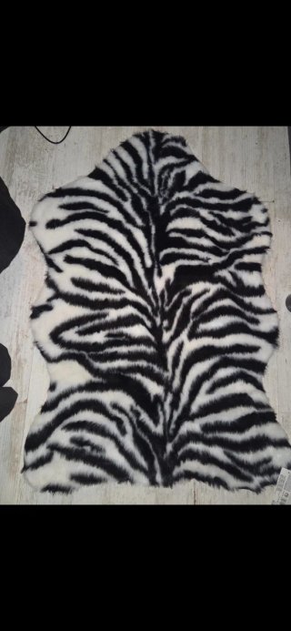 Juego 2 Alfombras Pelito Estampado Zebra