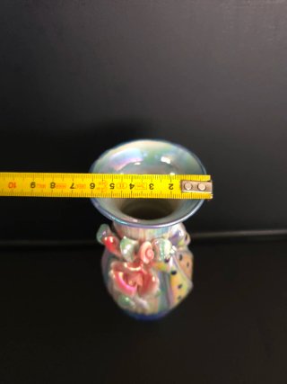 Jarrón de porcelana multicolor con flor