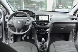 Peugeot 208 Premium Pack+Navegacion+Camara+100cv
