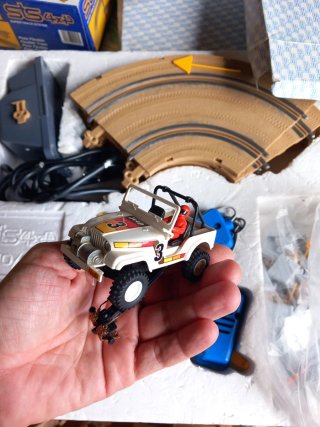 Scalextric STS 4x4 Paris-Dakar 2011