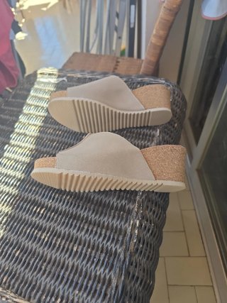 Zuecos/Sandalias PAYMA Talla 40 (calzan 39)