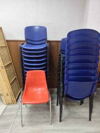 Sillas con estructura de hierro