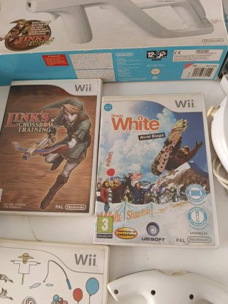 Lote Nintendo Wii con juegos y accesorios