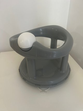 Asiento para bañera de bebé gris