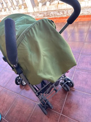 Carrito de paseo bebé verde