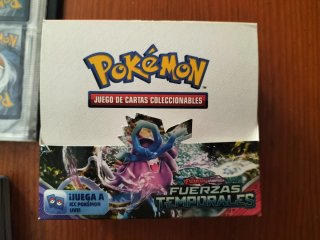 Pokémon TCG: Caja Entrenador Élite y Baraja Combat