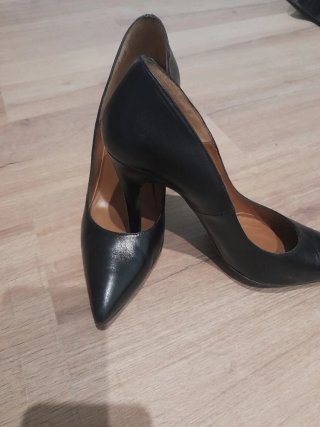 Zapatos de tacón negros