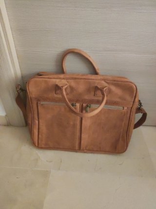 Maletín de cuero Camel