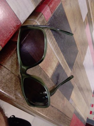 Gafas de sol verdes