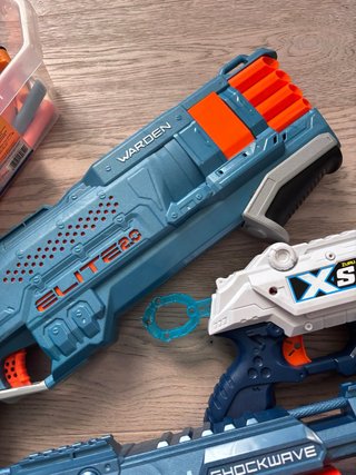 Nerf Warden & Shockwave + X-Shot + scatola munizio
