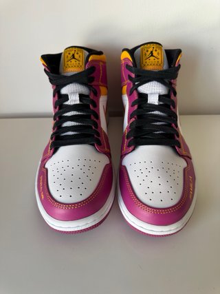 Nike Air Jordan 1 Mid Día de los Muertos “Familia”