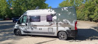 Se vende furgoneta camper del 2019 con 46000km