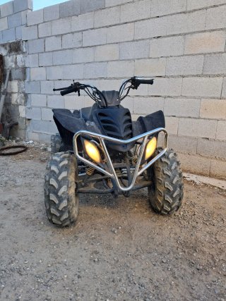 Quad Negro Todoterreno