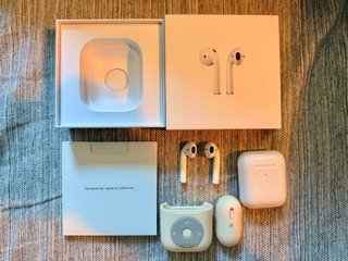 AirPods 2 originales + funda Elago AW6