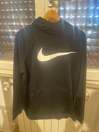 Felpa Nike con cappuccio e tasca frontale
