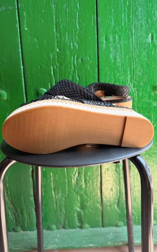 Sandalias Zara esparto cuña negras y beige