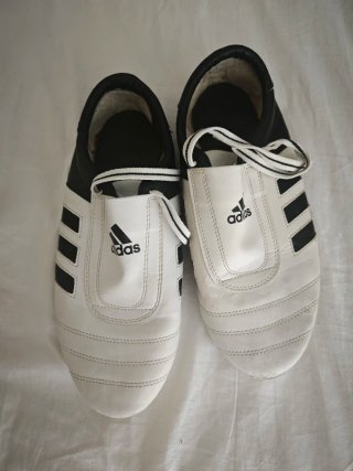 Zapatillas Adidas Artes Marciales Talla 41- 42
