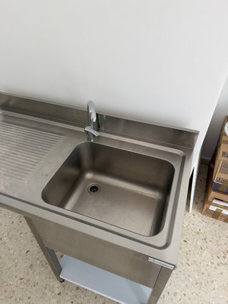 Fregadero INOX con hueco para LAVAVAJILLAS