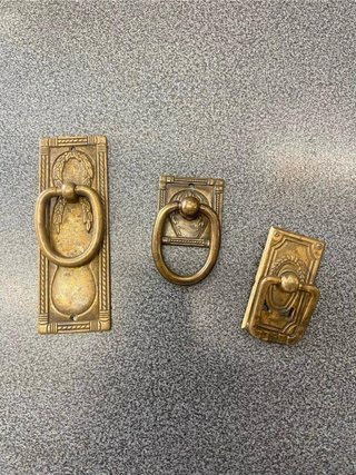 Maniglia per mobile vintage in ottone