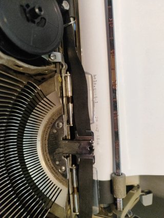 Máquina de escribir Andina portátil modelo 90