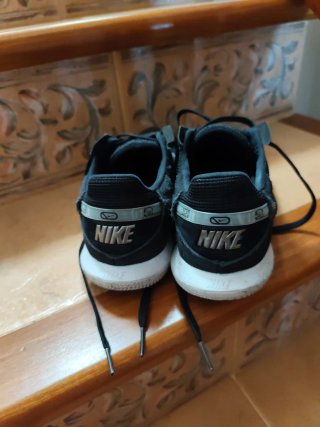Nike Street Gato Negras y Grises