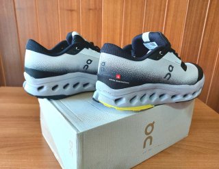 On Running Cloudsurfer Trail 2 WP Talla 44