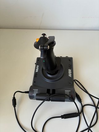 Mando Saitek AV8R-02 para Aviones