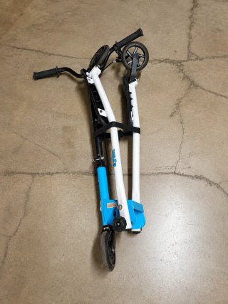 Patinete de 3 ruedas con frenos y gran estabilidad