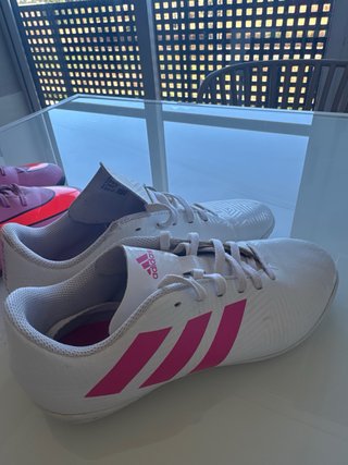 Pack Zapatillas niña Adidas Nemeziz y Nike Mercuri