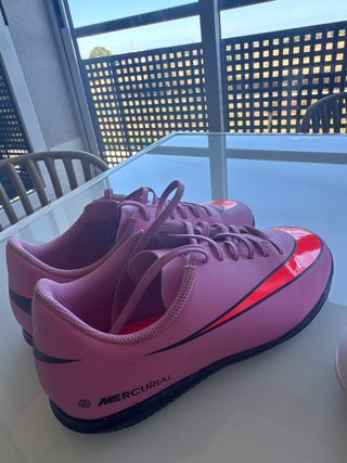 Pack Zapatillas niña Adidas Nemeziz y Nike Mercuri