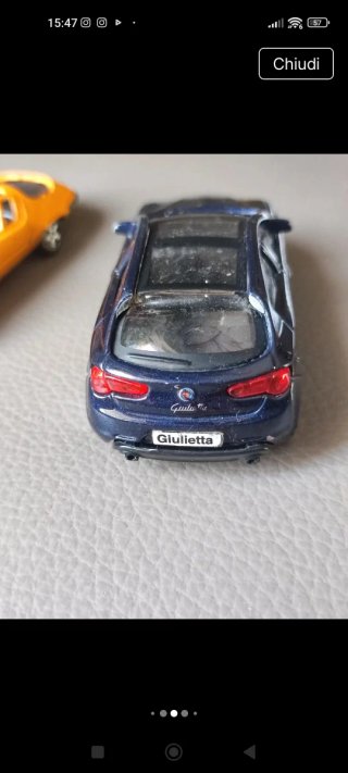 2 modellini auto da collezione