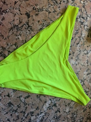 Bikini Neón y Blanco