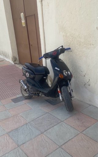 Yamaha Neos Negra