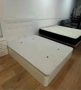 Offerta totale di letti completi! Materassi e canapè in legno
