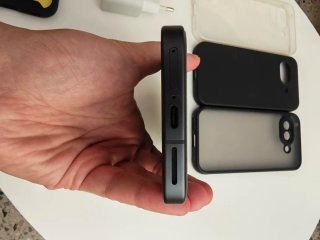 Google Pixel 9a Fundas y Cargador
