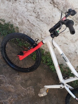 Bicicleta BMX Monster Energy Blanca