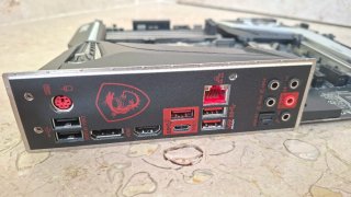 Placa Base MSI + i7 9700