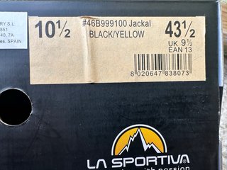La Sportiva Jackal 43.5 Negro/Amarillo