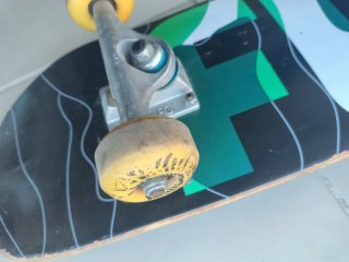 Skate Completo Flip Ejes Iron Trucks